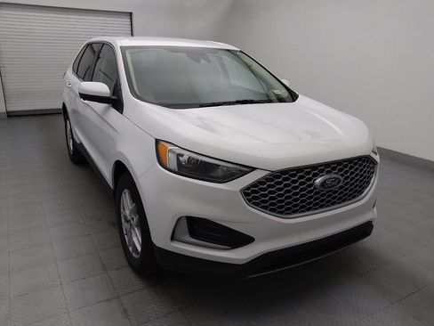 Used 2024 Ford Edge SEL image 13