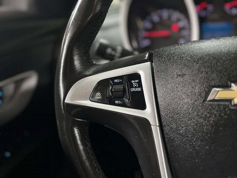 Used 2017 Chevrolet Equinox LT w/ Convenience Package image 29