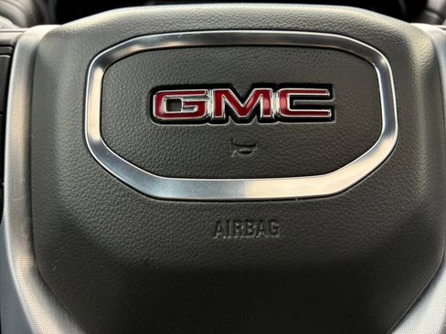 Used 2020 GMC Sierra 1500 SLT image 25