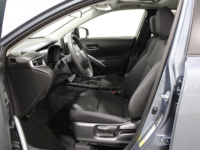 New 2026 Toyota Corolla Cross LE w/ Moonroof Package AWD/4WD image 5