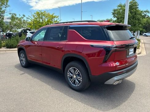New 2026 Chevrolet Traverse LT w/ Driver Confidence Package AWD/4WD image 4