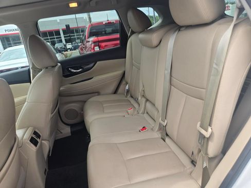 Used 2020 Nissan Rogue SL w/ Premium Package AWD/4WD image 10