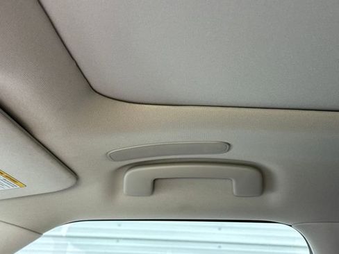 Used 2025 INFINITI QX80 Sensory image 17