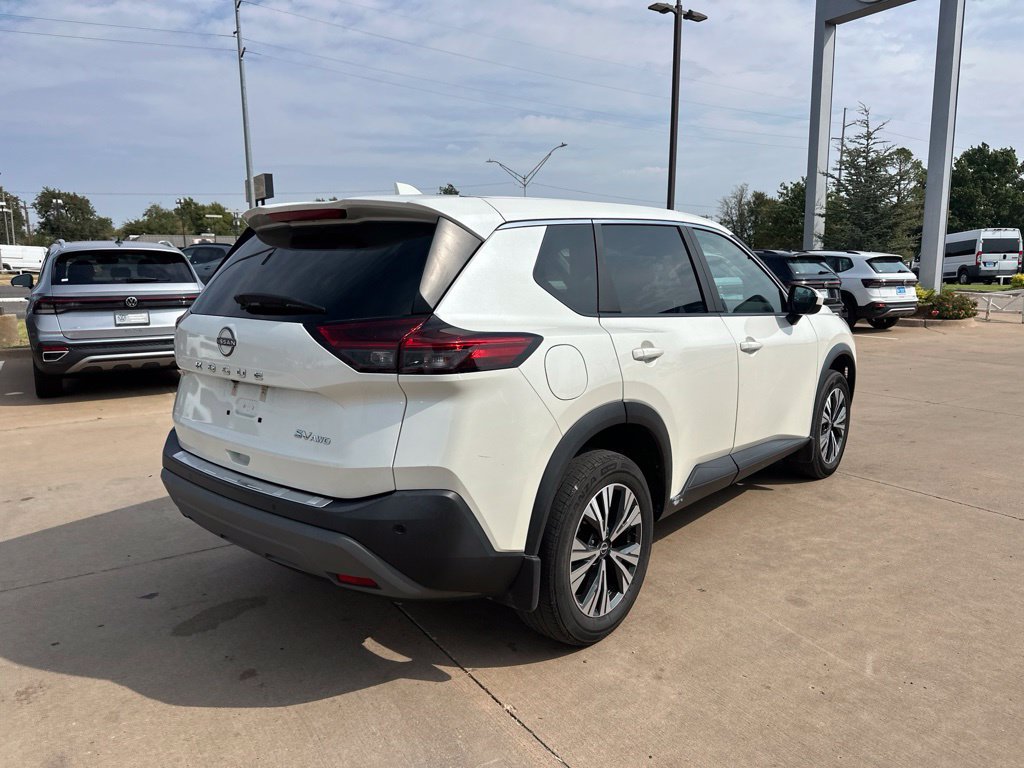 Used 2023 Nissan Rogue SV AWD/4WD image 5
