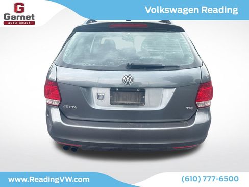 Used 2012 Volkswagen Jetta TDI FWD image 3