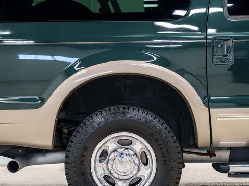 Used 2004 Ford Excursion Eddie Bauer AWD/4WD image 29