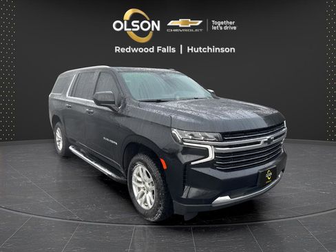 Used 2023 Chevrolet Suburban LT image 7