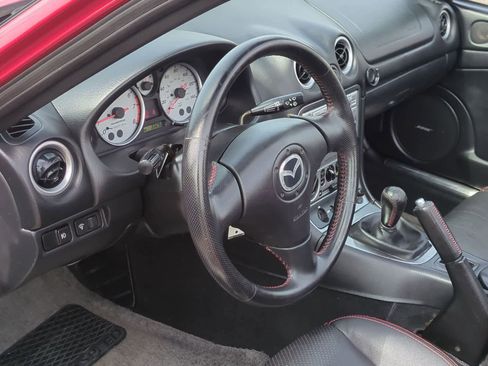 Used 2004 MAZDA MX-5 Miata MAZDASPEED w/ Grand Touring Pkg RWD image 10