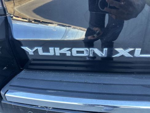 Used 2019 GMC Yukon XL Denali w/ Denali Ultimate Package image 33