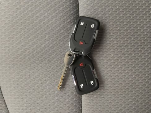 Used 2022 GMC Terrain SLE image 32