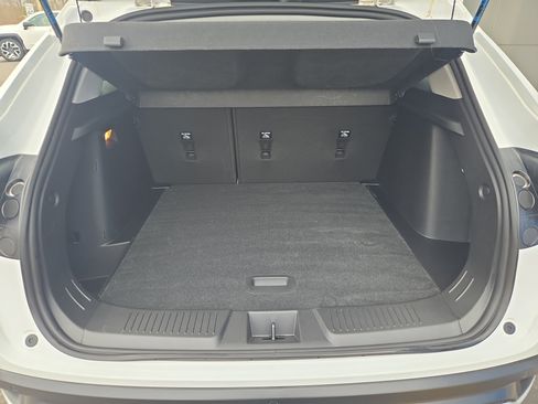 Certified 2024 Chevrolet Trax LT w/ Driver Confidence Package image 20