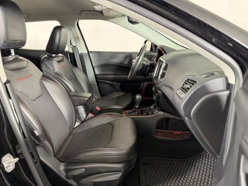 Used 2021 Jeep Compass Trailhawk image 37