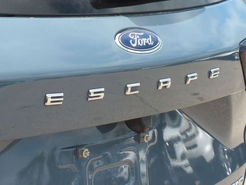 Used 2023 Ford Escape Active w/ Tech Pack #2 AWD/4WD image 13