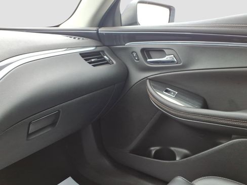 Used 2019 Chevrolet Impala LT w/ LT Convenience Package FWD image 20