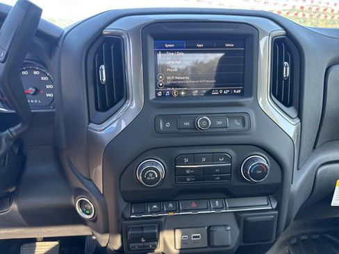 New 2026 Chevrolet Silverado 1500 W/T w/ WT Value Package AWD/4WD image 20