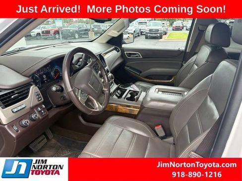 Used 2017 GMC Yukon XL Denali w/ Open Road Package AWD/4WD image 9