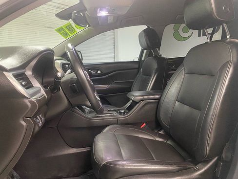 Used 2018 GMC Acadia SLT image 11