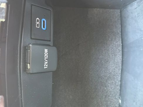 Used 2022 Toyota Corolla SE FWD image 37