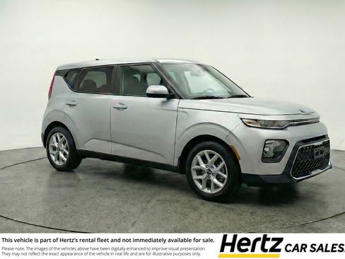 Used 2025 Kia Soul LX w/ LX Technology Package image 1