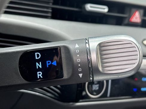 Used 2024 Hyundai Ioniq 5 SEL image 32