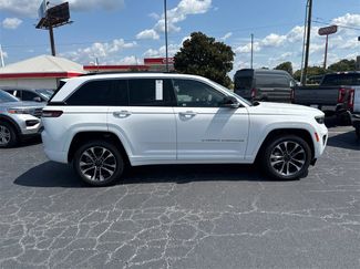 Used 2023 Jeep Grand Cherokee Overland w/ Luxury Tech Group IV video 2
