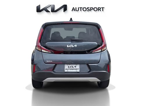 Certified 2025 Kia Soul LX w/ LX Technology Package FWD image 9