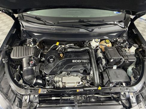 Used 2019 Chevrolet Equinox LT w/ Sun & Navigation Package image 28