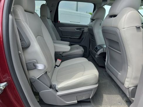Used 2017 Chevrolet Traverse Premier FWD image 16