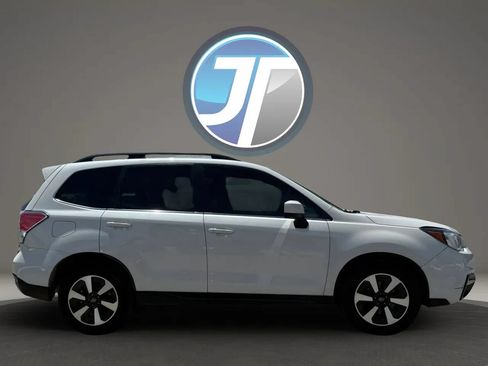 Used 2017 Subaru Forester 2.5i Limited w/ Popular Package #2 AWD/4WD image 4