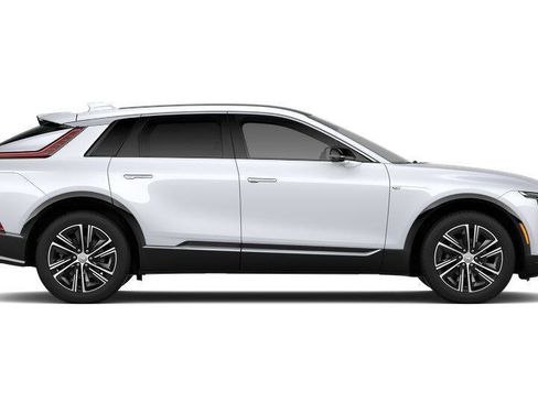 New 2026 Cadillac Lyriq Luxury w/ LPO, Floor Liner Package image 17