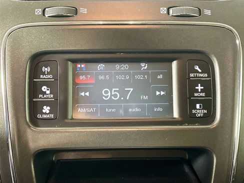 Used 2019 Dodge Journey SE w/ Premium Group image 7
