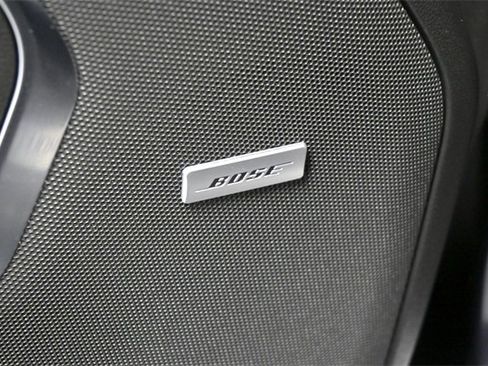 Certified 2022 Chevrolet Suburban RST w/ Sport Performance Package image 18