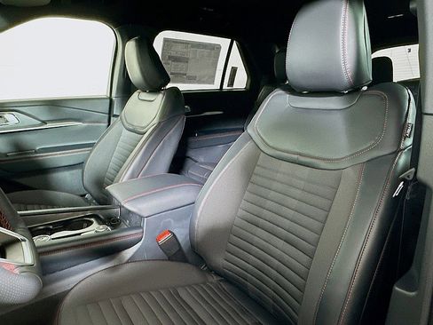 New 2026 Ford Explorer ST-Line image 9