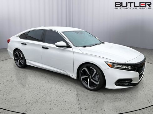 Used 2019 Honda Accord Sport image 9
