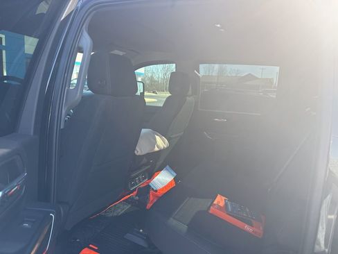 Used 2022 GMC Sierra 2500 SLE w/ SLE Value Package; image 15