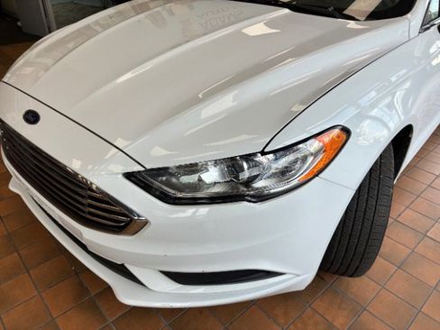Used 2018 Ford Fusion S image 5