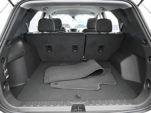 Used 2024 Chevrolet Equinox LS w/ Sport Edition FWD image 29
