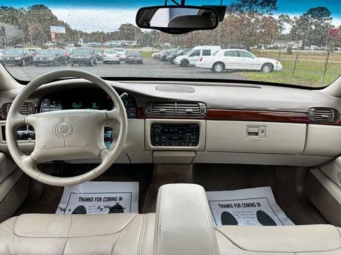 Used 1998 Cadillac De Ville D'Elegance w/ Safety/Security Pkg image 20