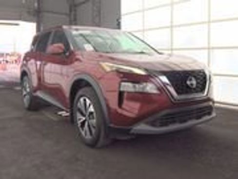 Used 2023 Nissan Rogue SV image 3
