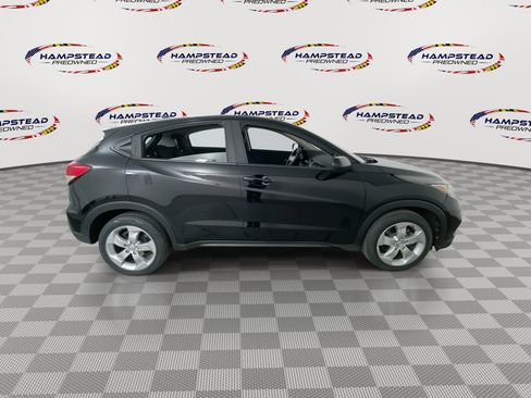 Used 2020 Honda HR-V LX image 9