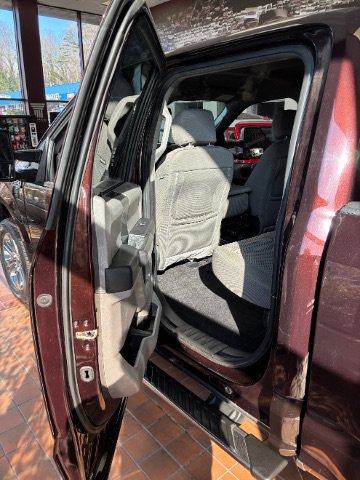 Used 2018 Ford F150 XLT w/ Equipment Group 302A Luxury AWD/4WD image 22