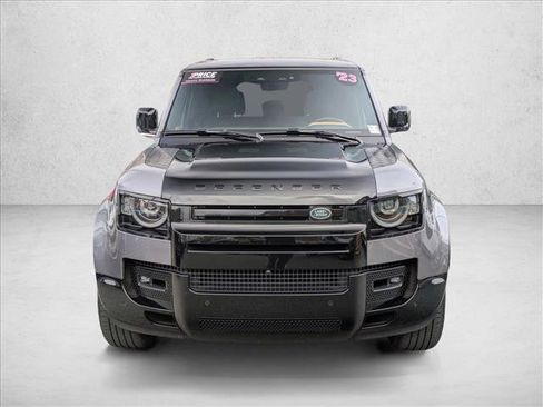 Used 2023 Land Rover Defender 110 X image 2