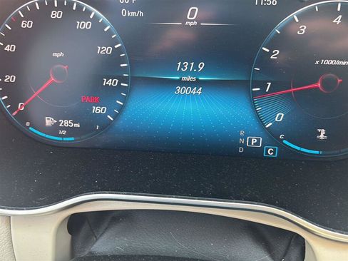 Used 2021 Mercedes-Benz C 300 Sedan image 4