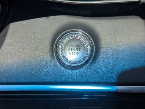 Used 2023 Genesis GV70 2.5T w/ Select Package image 17