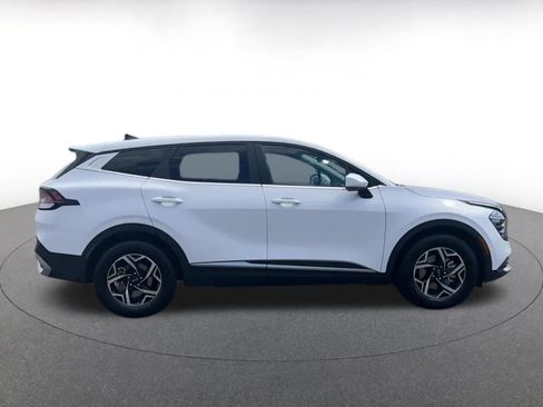 Used 2025 Kia Sportage LX FWD image 16