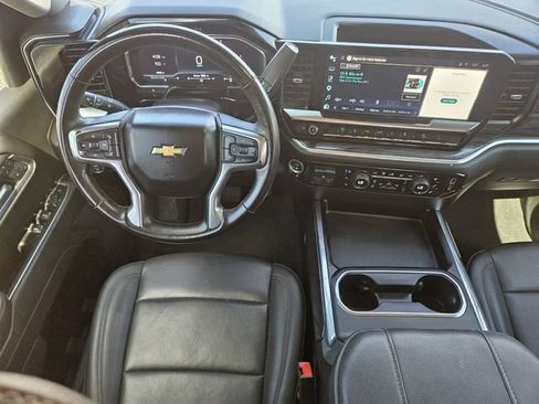 Used 2025 Chevrolet Silverado 2500 LTZ w/ LTZ Premium Package AWD/4WD image 32
