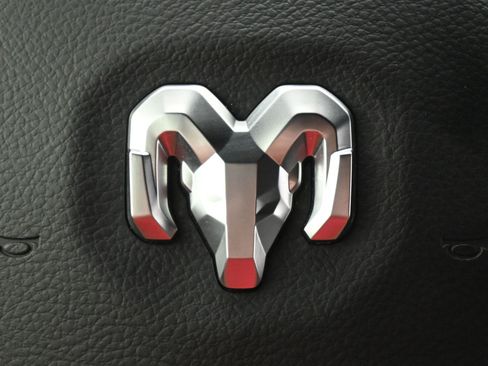 Used 2025 RAM 1500 Big Horn AWD/4WD image 22
