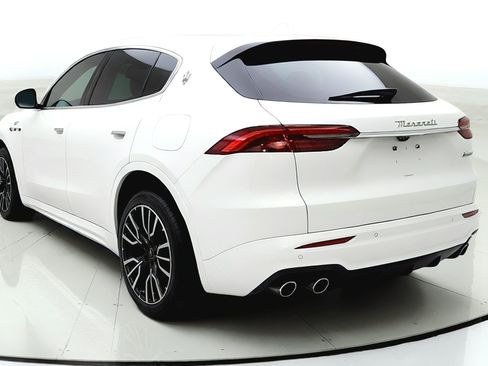 Used 2023 Maserati Grecale GT AWD/4WD image 5