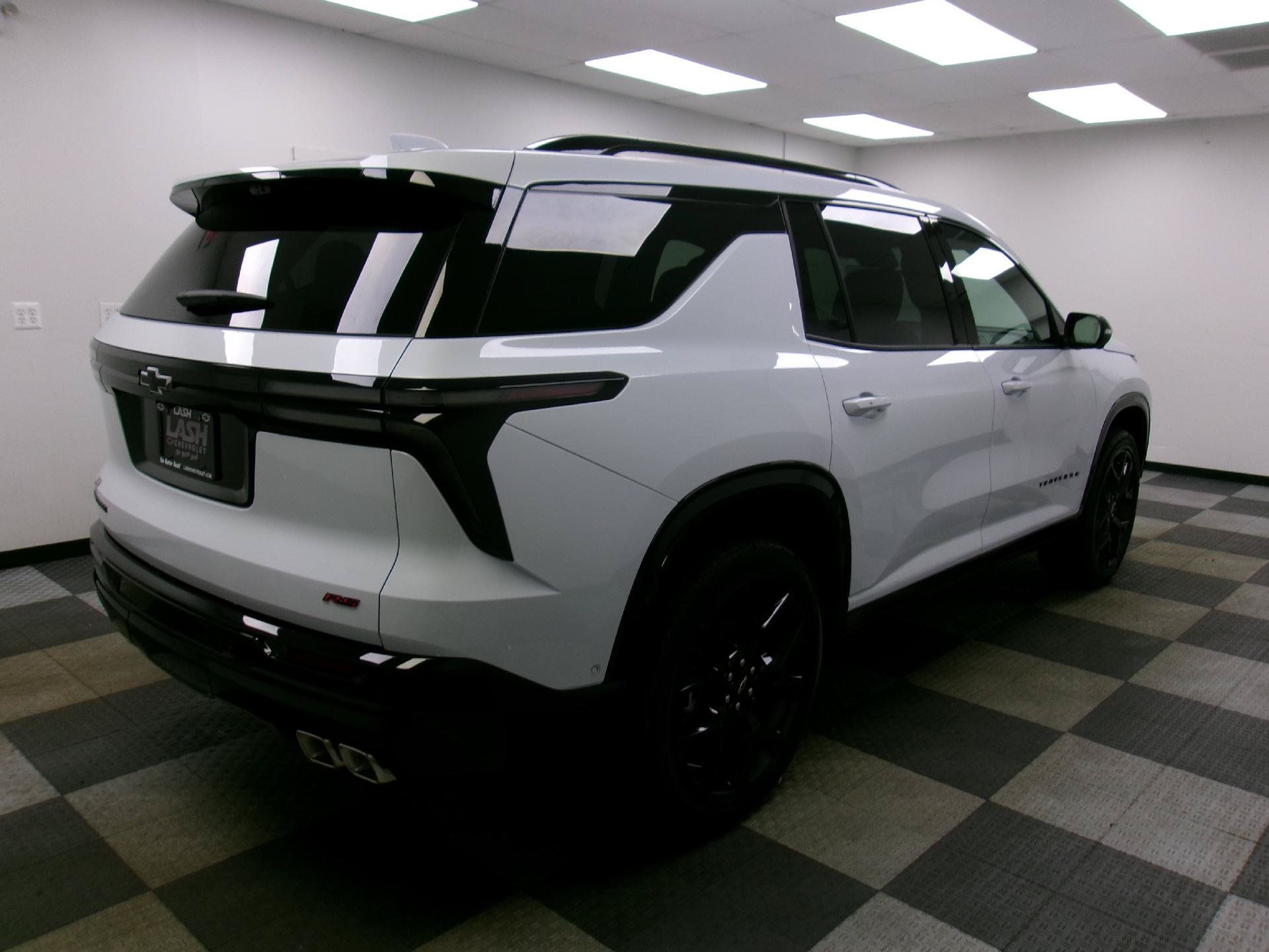 New 2026 Chevrolet Traverse RS FWD image 17
