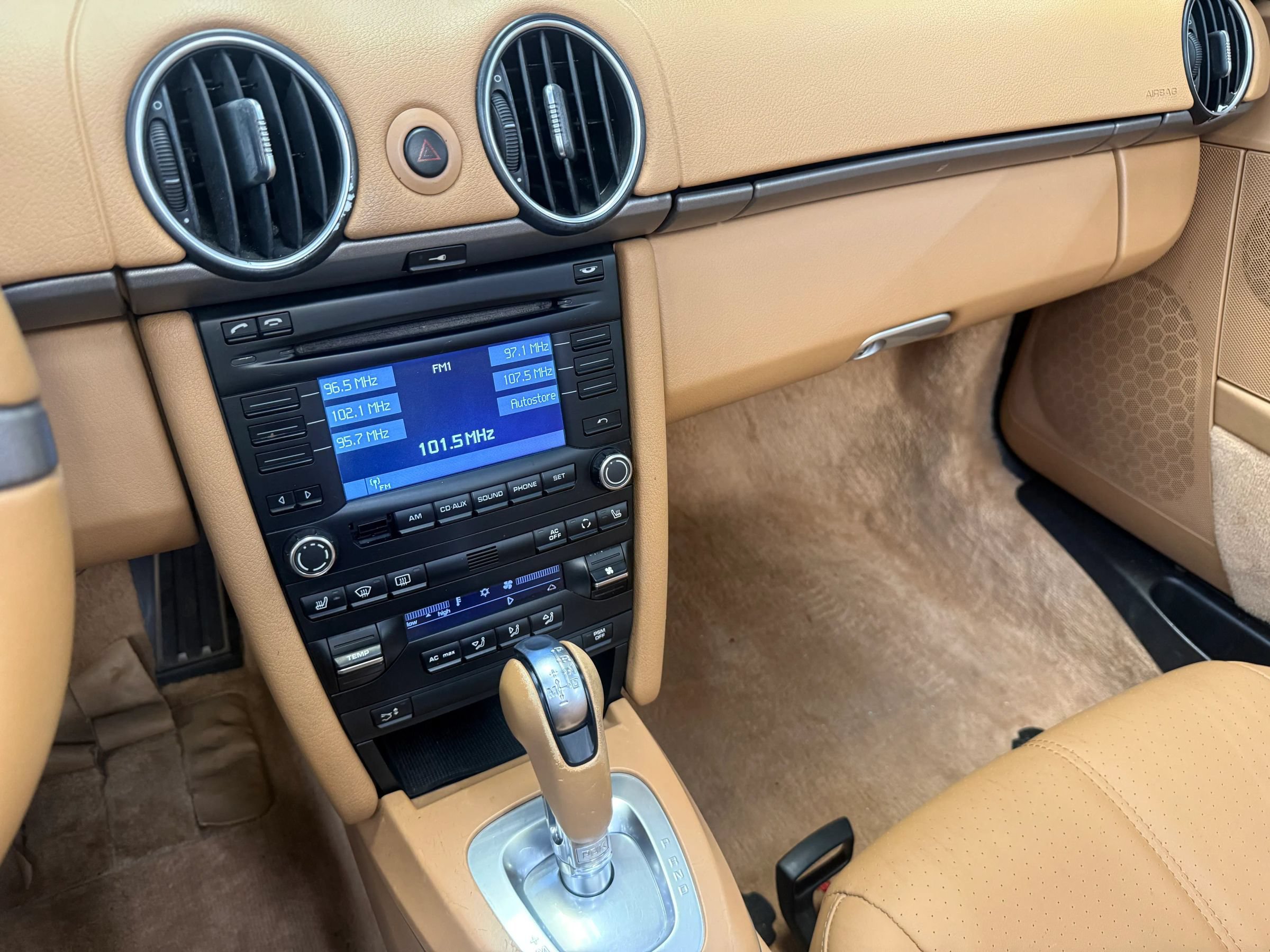 Used 2010 Porsche Boxster RWD image 12